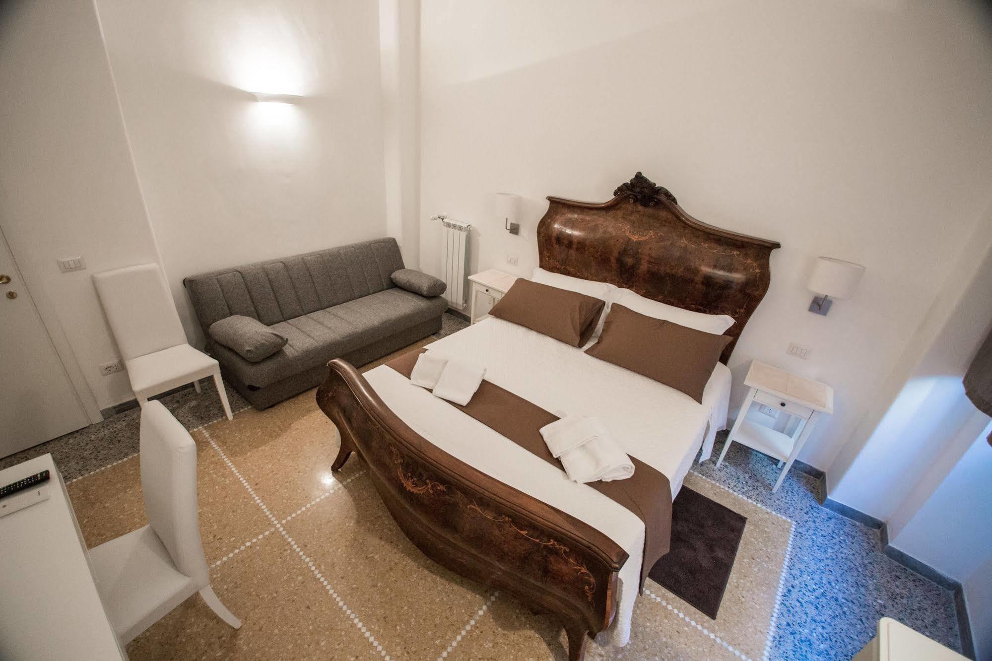 Отель Desiderio Di Roma Экстерьер фото
