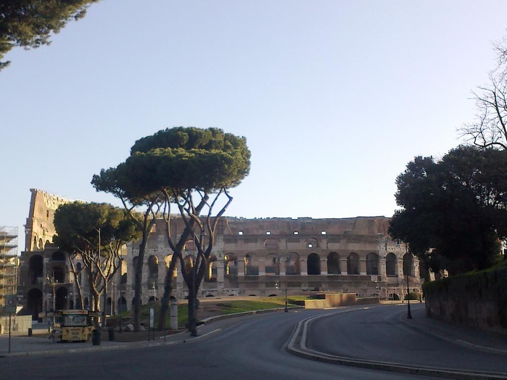 Отель Desiderio Di Roma Экстерьер фото