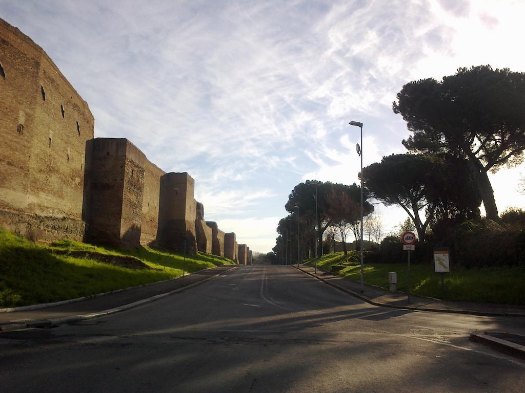 Отель Desiderio Di Roma Экстерьер фото